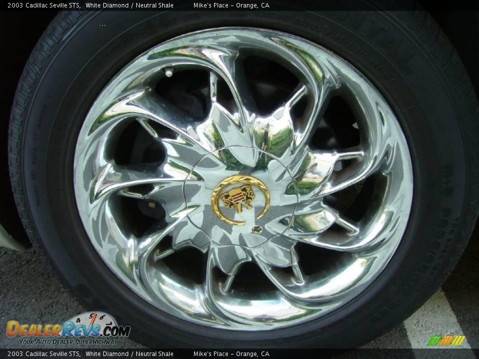 2003 Cadillac Seville STS White Diamond / Neutral Shale Photo #14