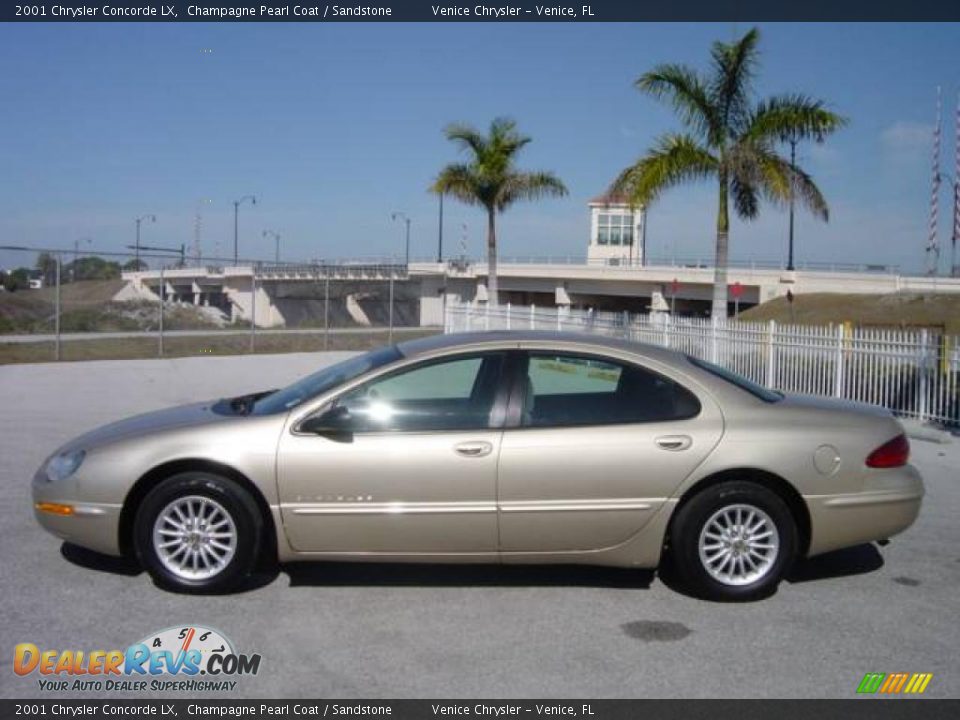 2001 Chrysler Concorde LX Champagne Pearl Coat / Sandstone Photo #3