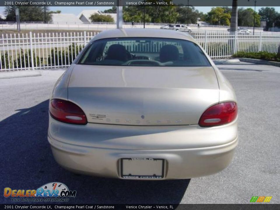 2001 Chrysler Concorde LX Champagne Pearl Coat / Sandstone Photo #5