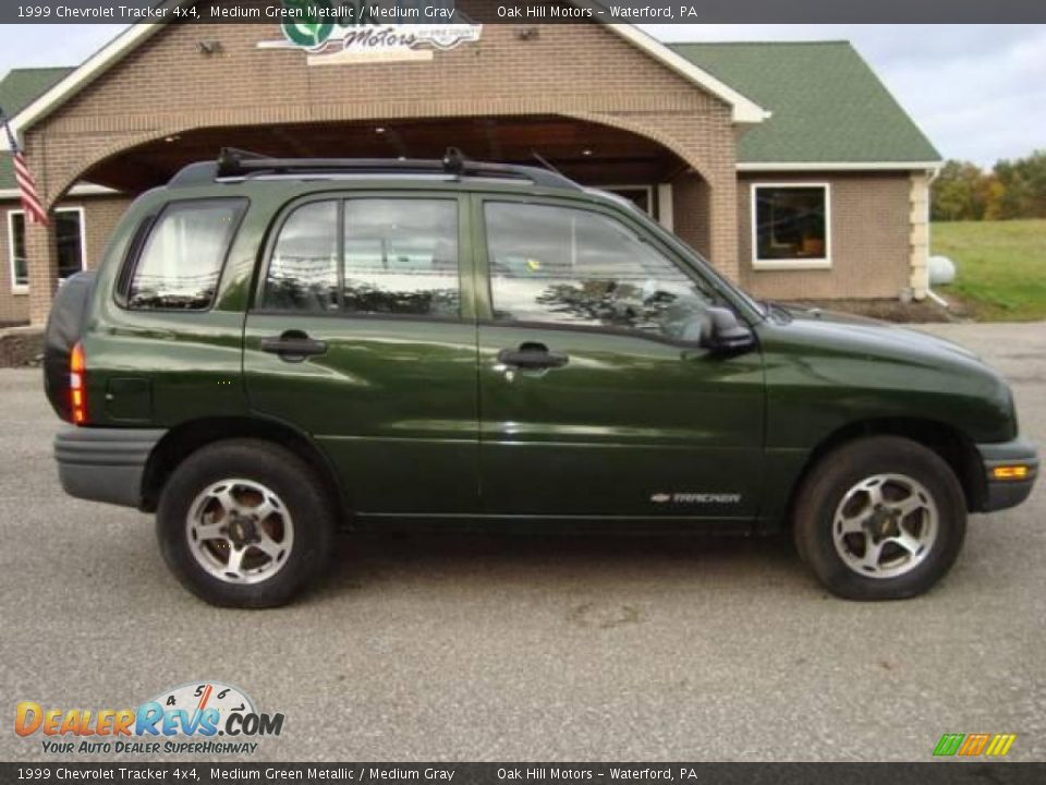 1999 Chevrolet Tracker 4x4 Medium Green Metallic / Medium Gray Photo #1