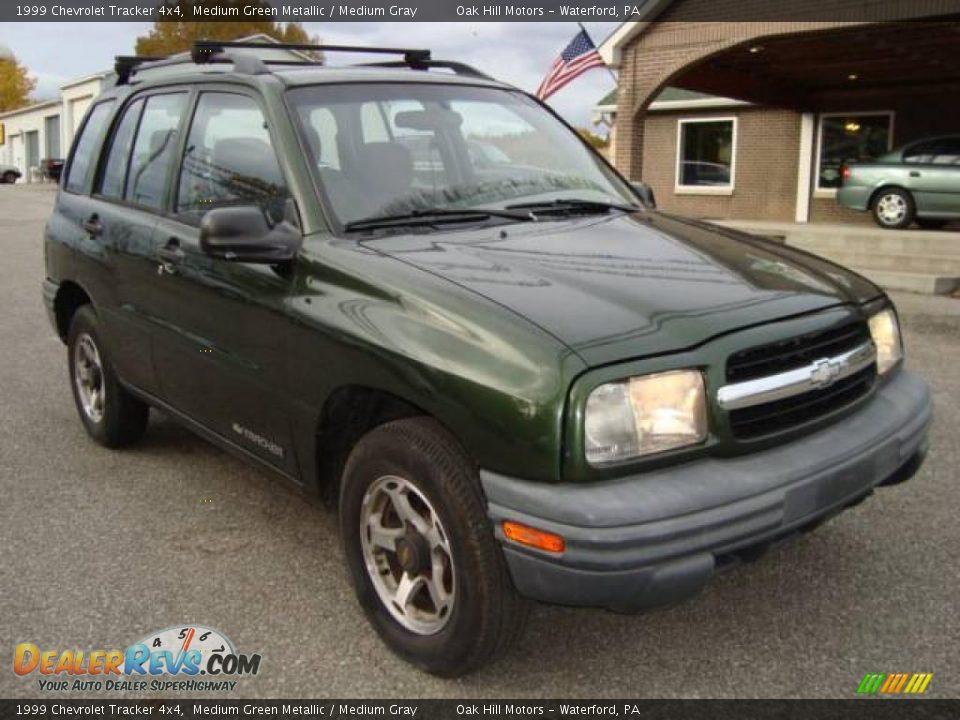 1999 Chevrolet Tracker 4x4 Medium Green Metallic / Medium Gray Photo #2