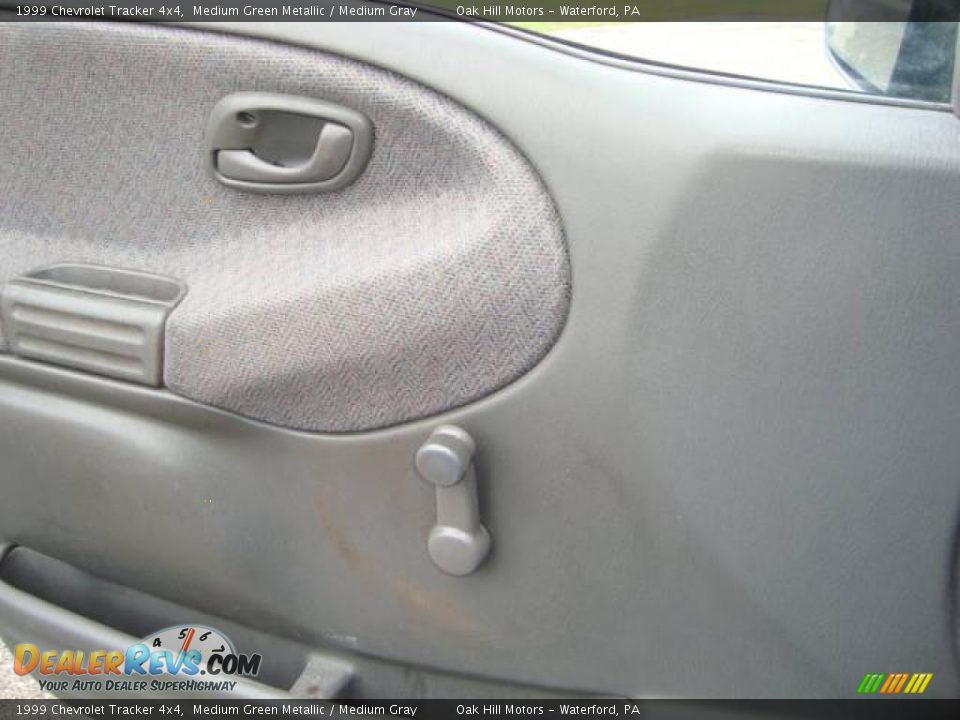 1999 Chevrolet Tracker 4x4 Medium Green Metallic / Medium Gray Photo #12