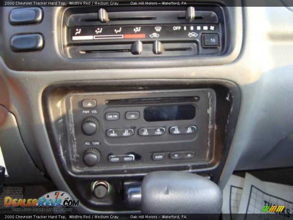 2000 Chevrolet Tracker Hard Top Wildfire Red / Medium Gray Photo #13