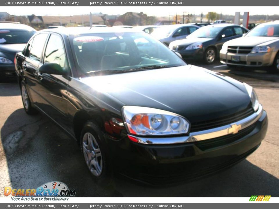 2004 Chevrolet Malibu Sedan Black / Gray Photo #2