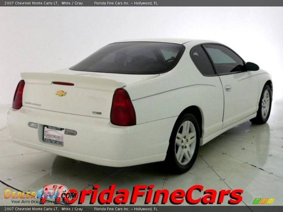 2007 Chevrolet Monte Carlo LT White / Gray Photo #2