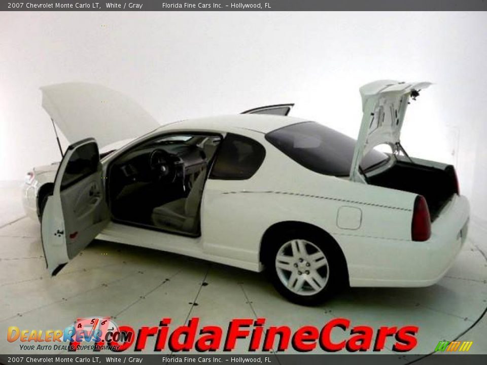 2007 Chevrolet Monte Carlo LT White / Gray Photo #8