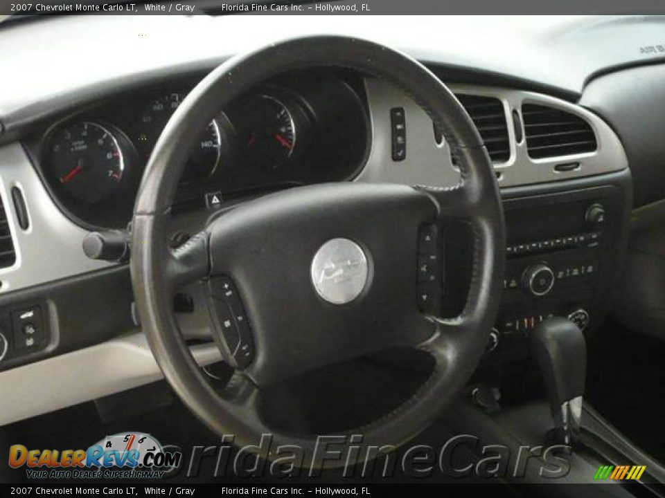 2007 Chevrolet Monte Carlo LT White / Gray Photo #16
