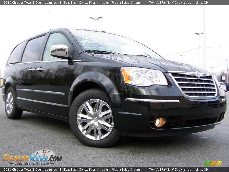 2010 Chrysler Town & Country Limited Brilliant Black Crystal Pearl / Medium Pebble Beige/Cream Photo #1
