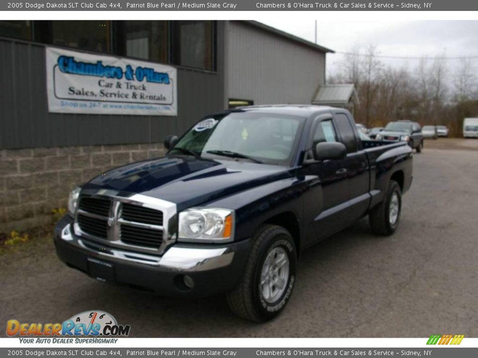 2005 Dodge Dakota SLT Club Cab 4x4 Patriot Blue Pearl / Medium Slate Gray Photo #1