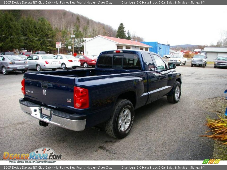2005 Dodge Dakota SLT Club Cab 4x4 Patriot Blue Pearl / Medium Slate Gray Photo #10
