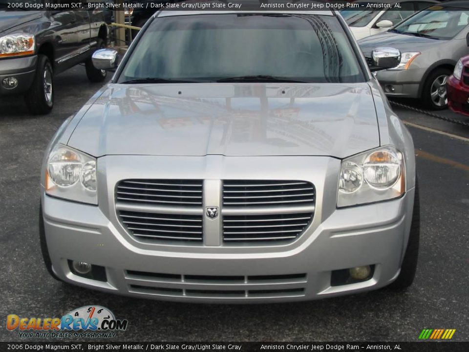 2006 Dodge Magnum SXT Bright Silver Metallic / Dark Slate Gray/Light Slate Gray Photo #21