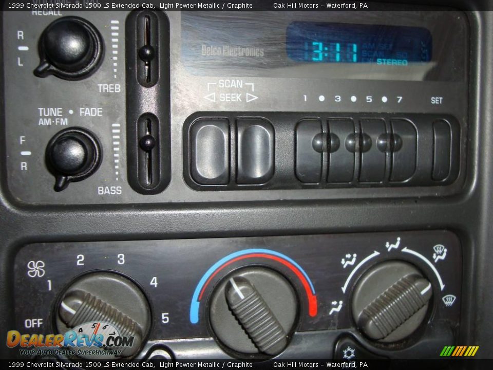 1999 Chevrolet Silverado 1500 LS Extended Cab Light Pewter Metallic / Graphite Photo #9