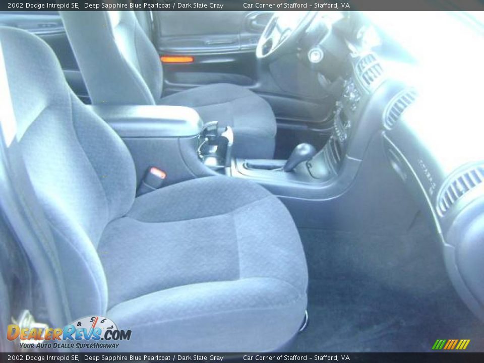 2002 Dodge Intrepid SE Deep Sapphire Blue Pearlcoat / Dark Slate Gray Photo #26