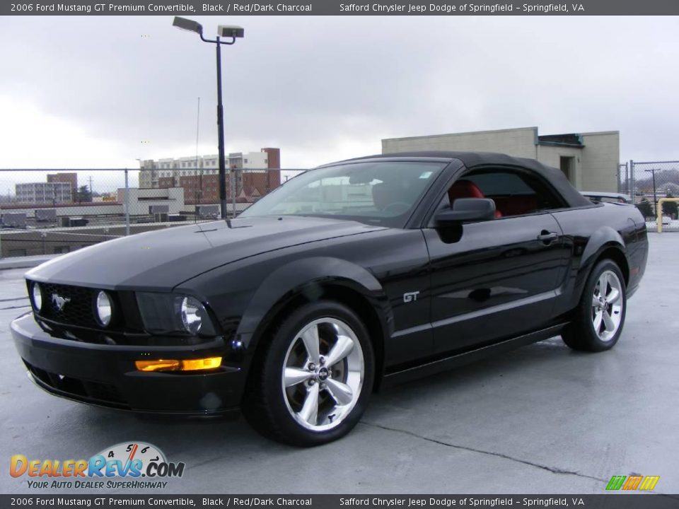 2006 Ford Mustang GT Premium Convertible Black / Red/Dark Charcoal Photo #25