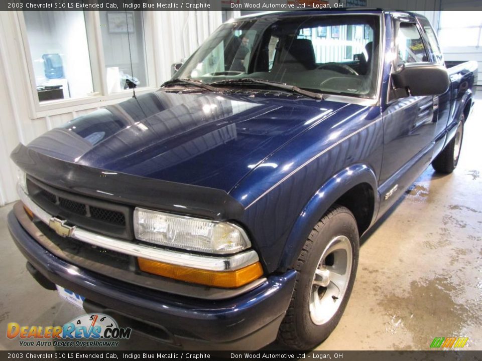 2003 Chevrolet S10 LS Extended Cab Indigo Blue Metallic / Graphite Photo #2