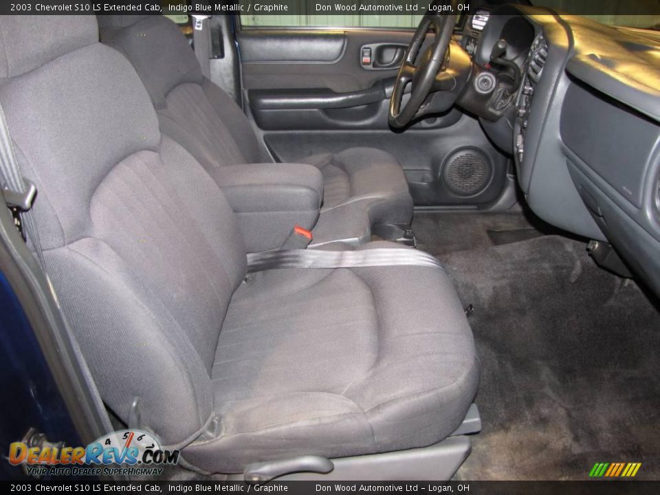 2003 Chevrolet S10 LS Extended Cab Indigo Blue Metallic / Graphite Photo #9
