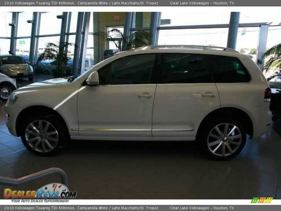 2010 Volkswagen Touareg TDI 4XMotion Campanella White / Latte Macchiatto/St. Tropez Photo #2