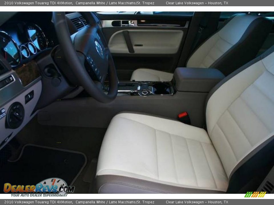 2010 Volkswagen Touareg TDI 4XMotion Campanella White / Latte Macchiatto/St. Tropez Photo #4