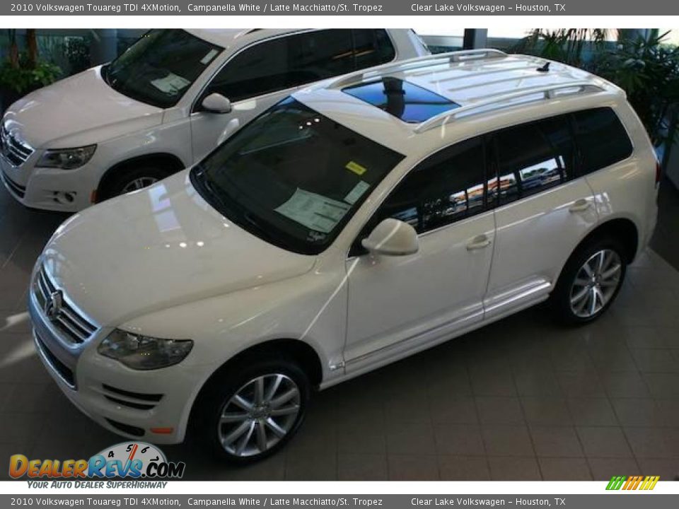 2010 Volkswagen Touareg TDI 4XMotion Campanella White / Latte Macchiatto/St. Tropez Photo #20