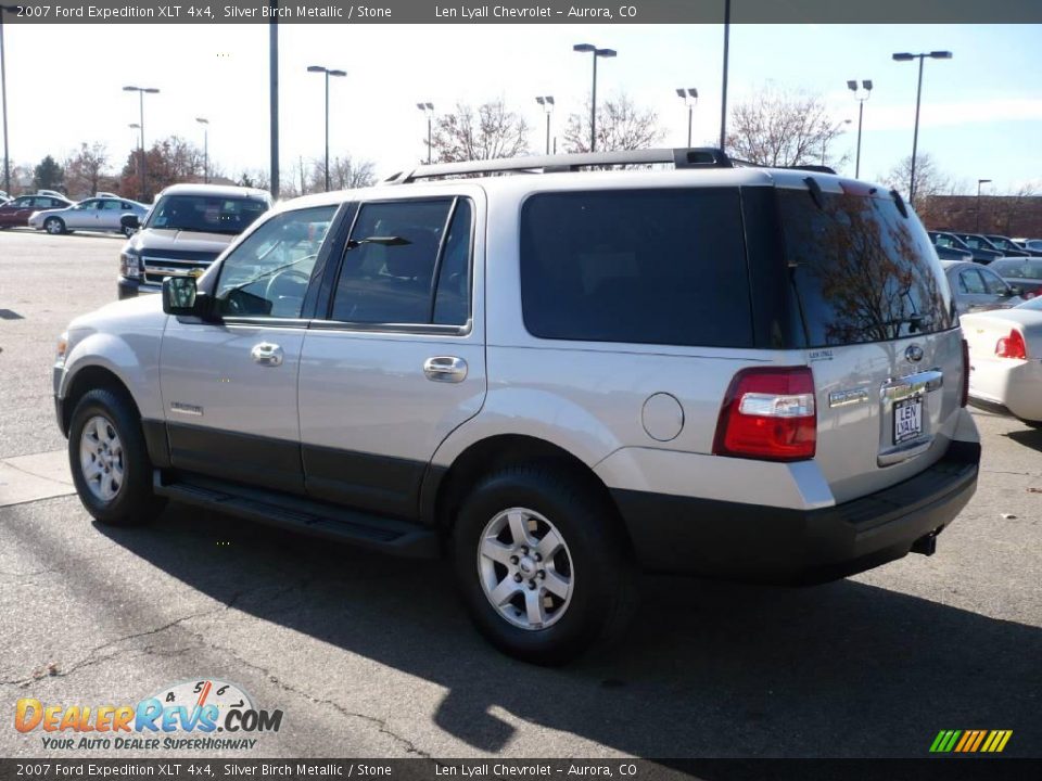 2007 Ford Expedition XLT 4x4 Silver Birch Metallic / Stone Photo #4