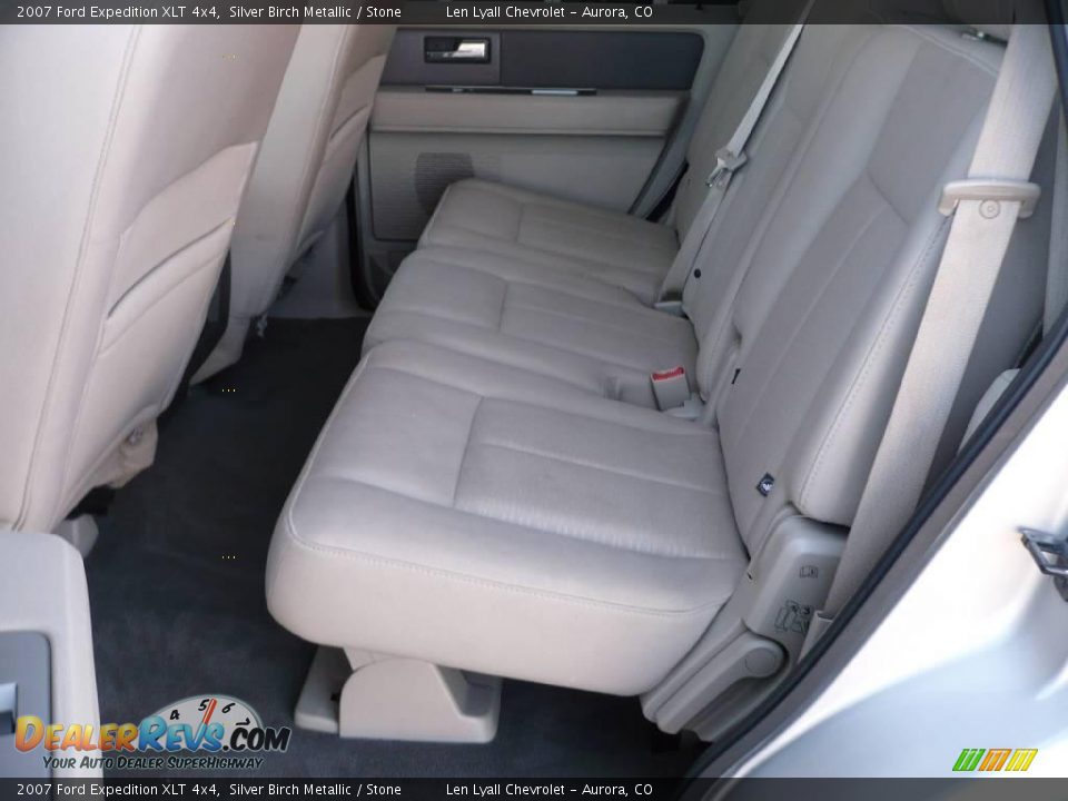 2007 Ford Expedition XLT 4x4 Silver Birch Metallic / Stone Photo #10