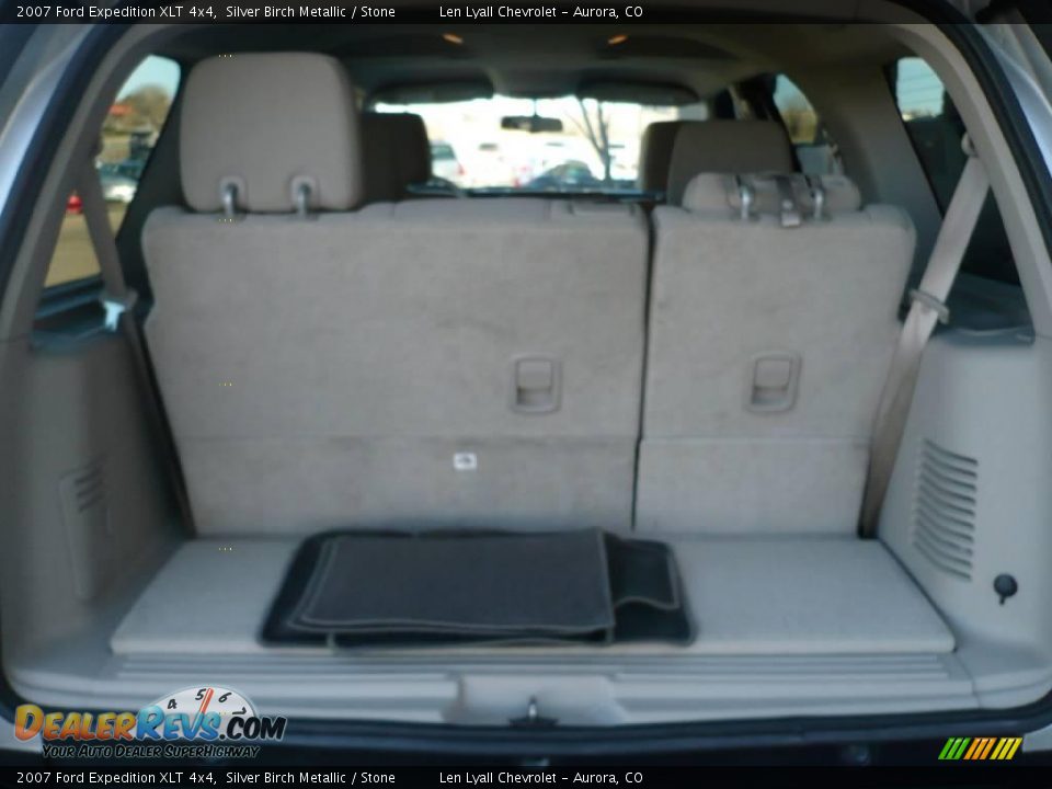 2007 Ford Expedition XLT 4x4 Silver Birch Metallic / Stone Photo #11