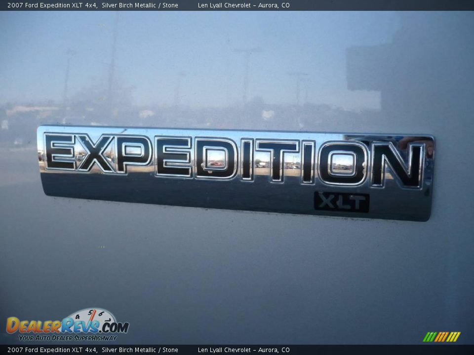 2007 Ford Expedition XLT 4x4 Silver Birch Metallic / Stone Photo #12