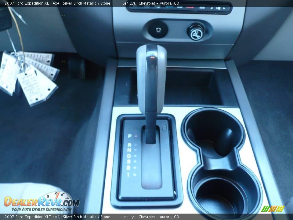 2007 Ford Expedition XLT 4x4 Silver Birch Metallic / Stone Photo #20