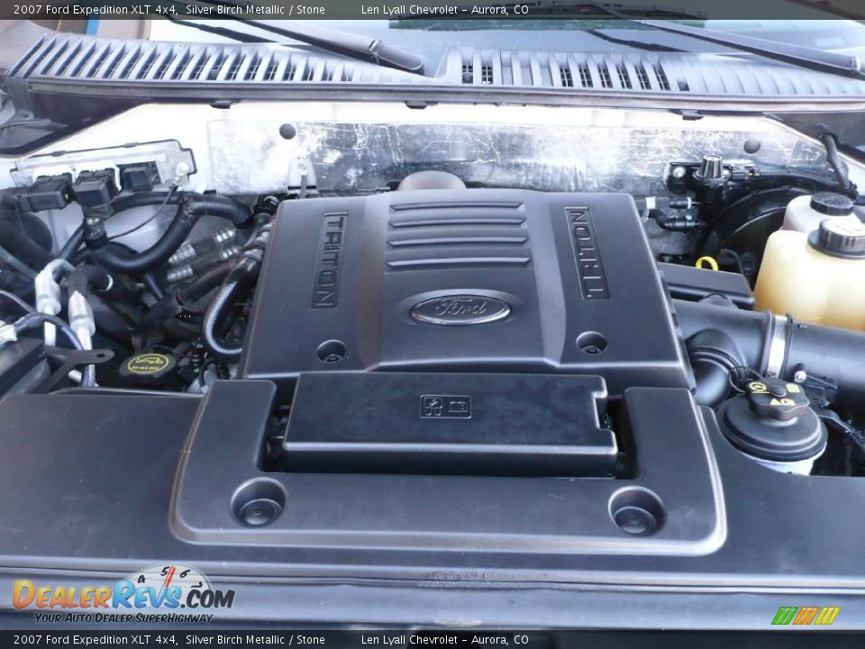2007 Ford Expedition XLT 4x4 Silver Birch Metallic / Stone Photo #22