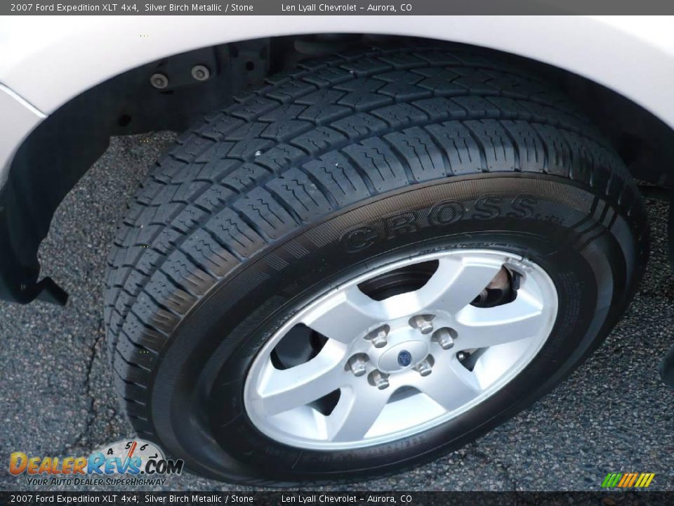 2007 Ford Expedition XLT 4x4 Silver Birch Metallic / Stone Photo #25