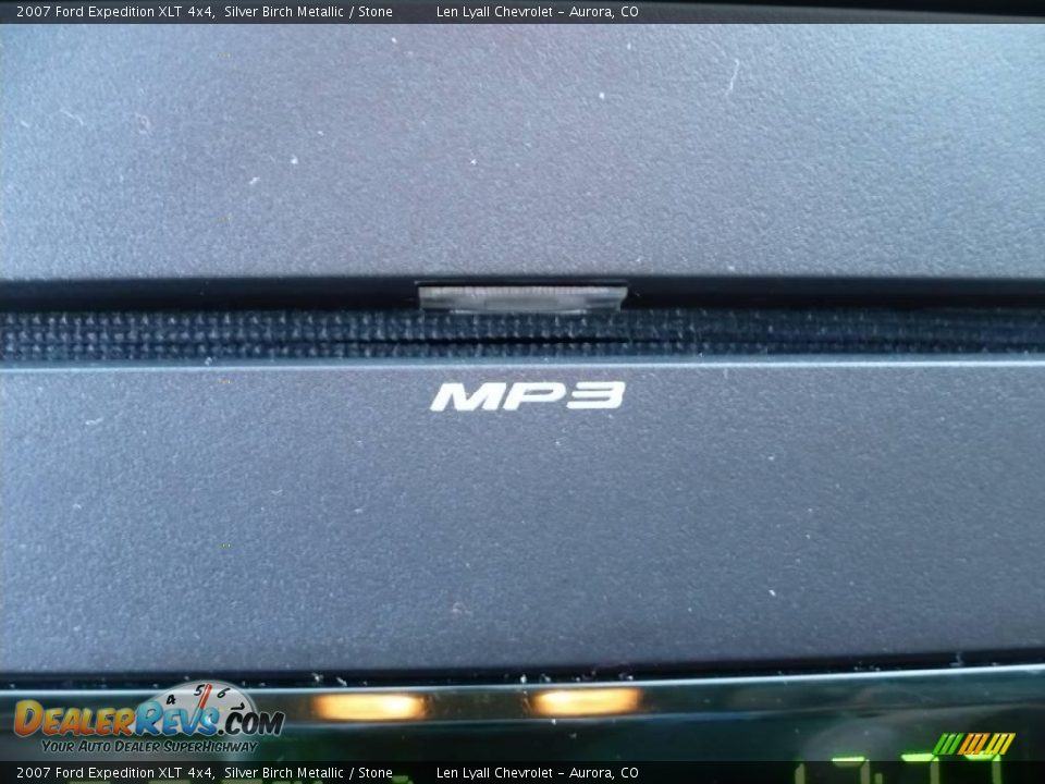 2007 Ford Expedition XLT 4x4 Silver Birch Metallic / Stone Photo #30