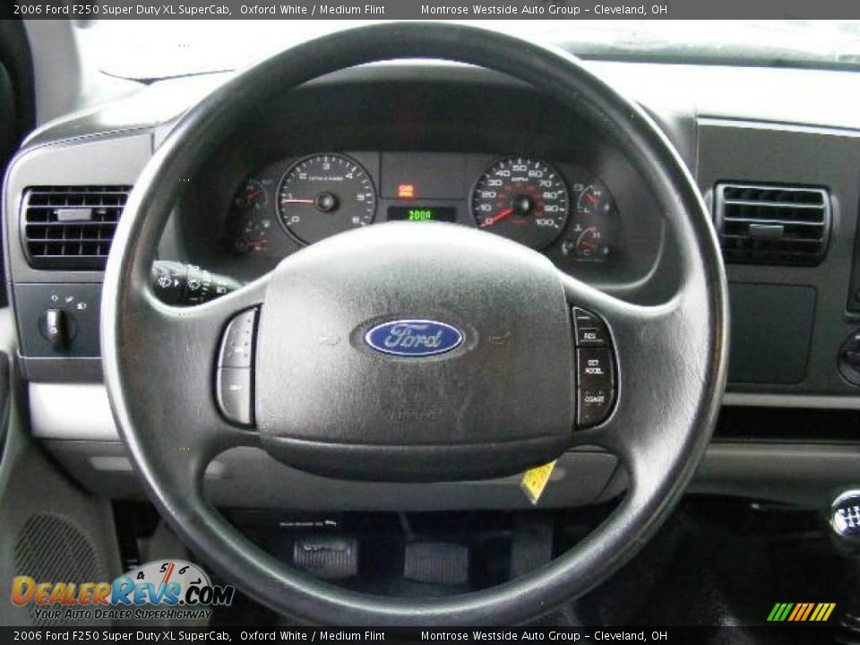 2006 Ford F250 Super Duty XL SuperCab Oxford White / Medium Flint Photo #15