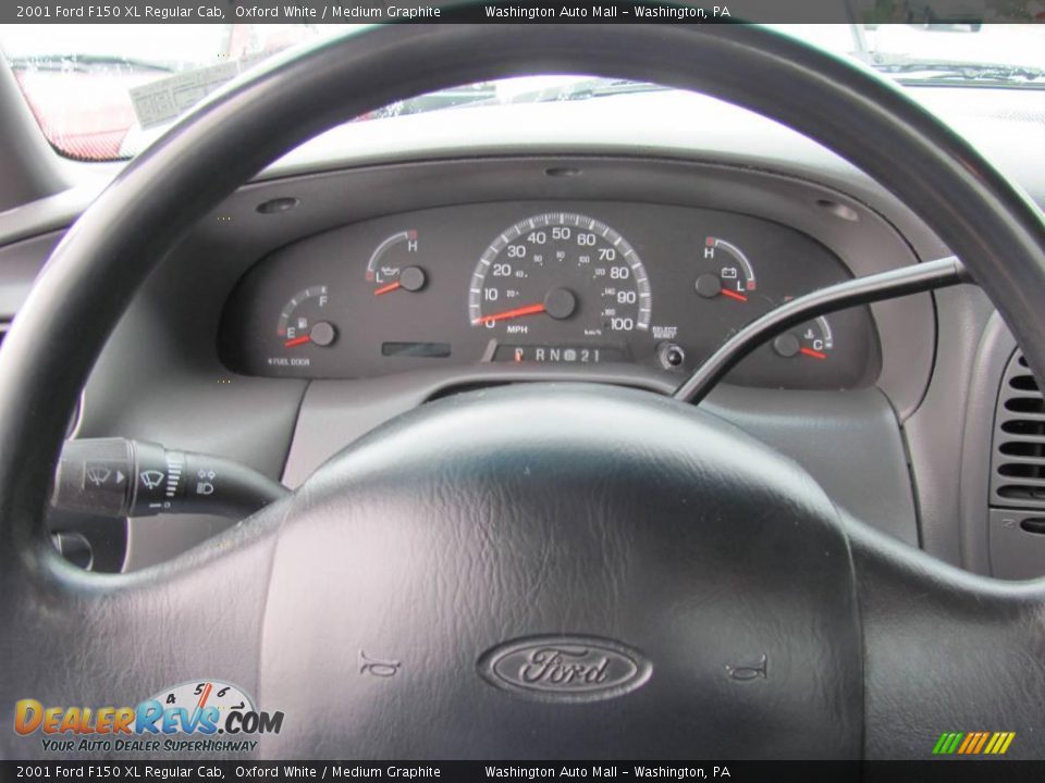 2001 Ford F150 XL Regular Cab Oxford White / Medium Graphite Photo #17