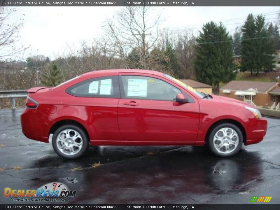 2010 Ford Focus SE Coupe Sangria Red Metallic / Charcoal Black Photo #2