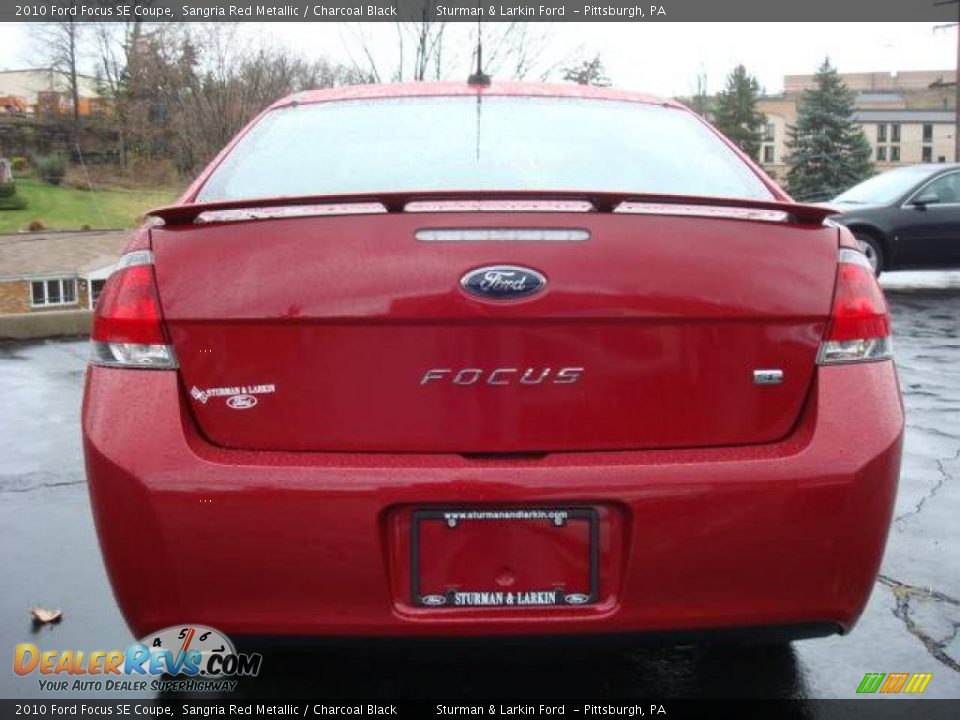 2010 Ford Focus SE Coupe Sangria Red Metallic / Charcoal Black Photo #4