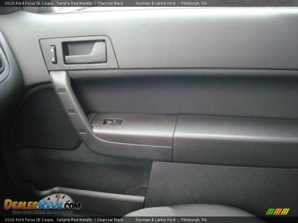 2010 Ford Focus SE Coupe Sangria Red Metallic / Charcoal Black Photo #17