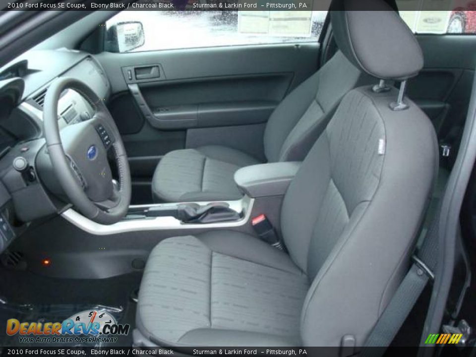 2010 Ford Focus SE Coupe Ebony Black / Charcoal Black Photo #10