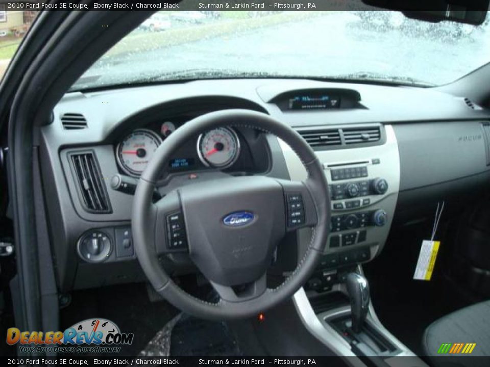 2010 Ford Focus SE Coupe Ebony Black / Charcoal Black Photo #12