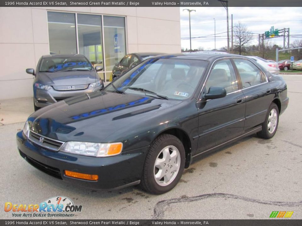 1996 Honda Accord EX V6 Sedan Sherwood Green Pearl Metallic / Beige Photo #2