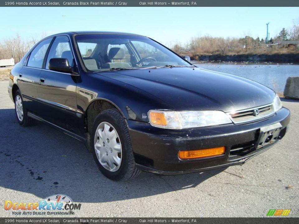 1996 Honda Accord LX Sedan Granada Black Pearl Metallic / Gray Photo #1