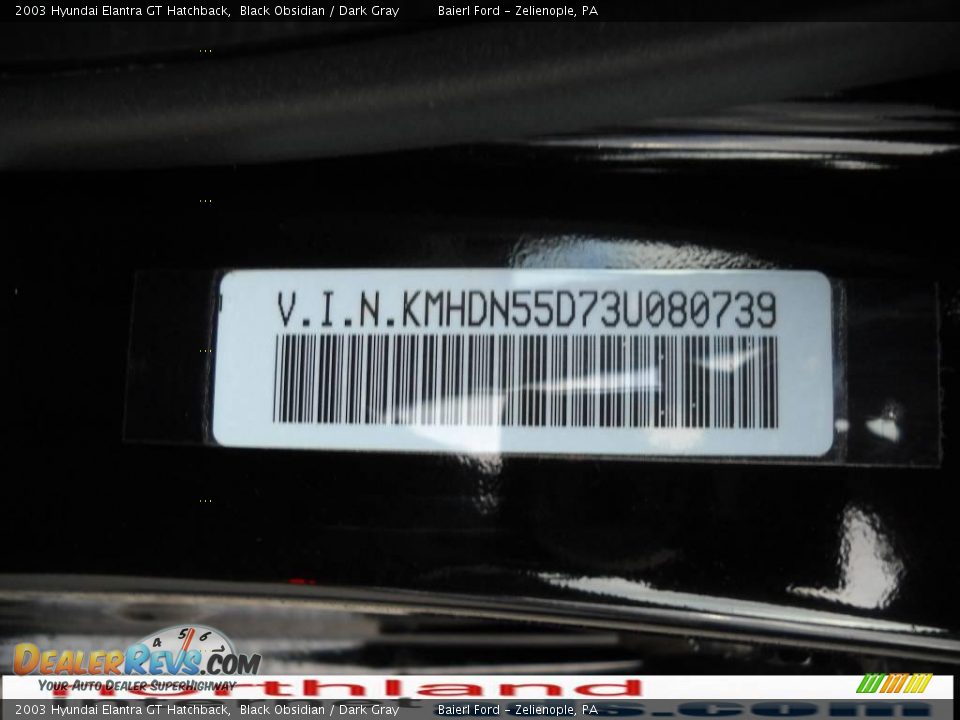 2003 Hyundai Elantra GT Hatchback Black Obsidian / Dark Gray Photo #12