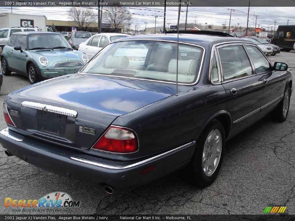 2001 Jaguar XJ Vanden Plas Aegean Blue Metallic / Ivory Photo #5