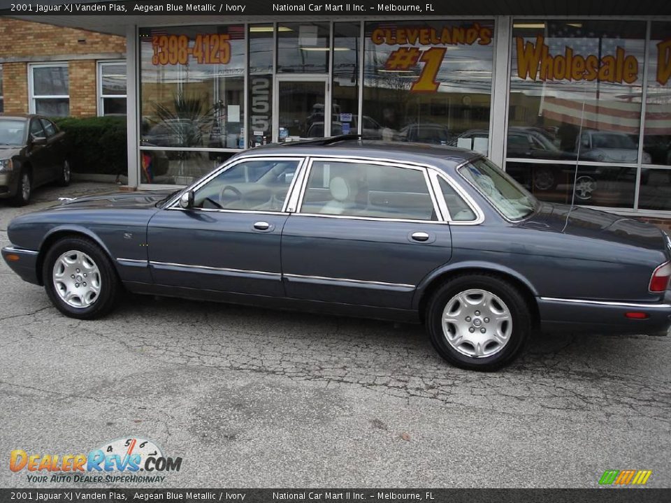 2001 Jaguar XJ Vanden Plas Aegean Blue Metallic / Ivory Photo #8