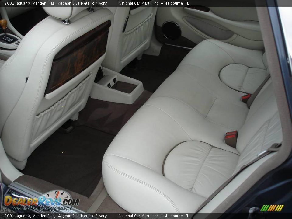 2001 Jaguar XJ Vanden Plas Aegean Blue Metallic / Ivory Photo #10