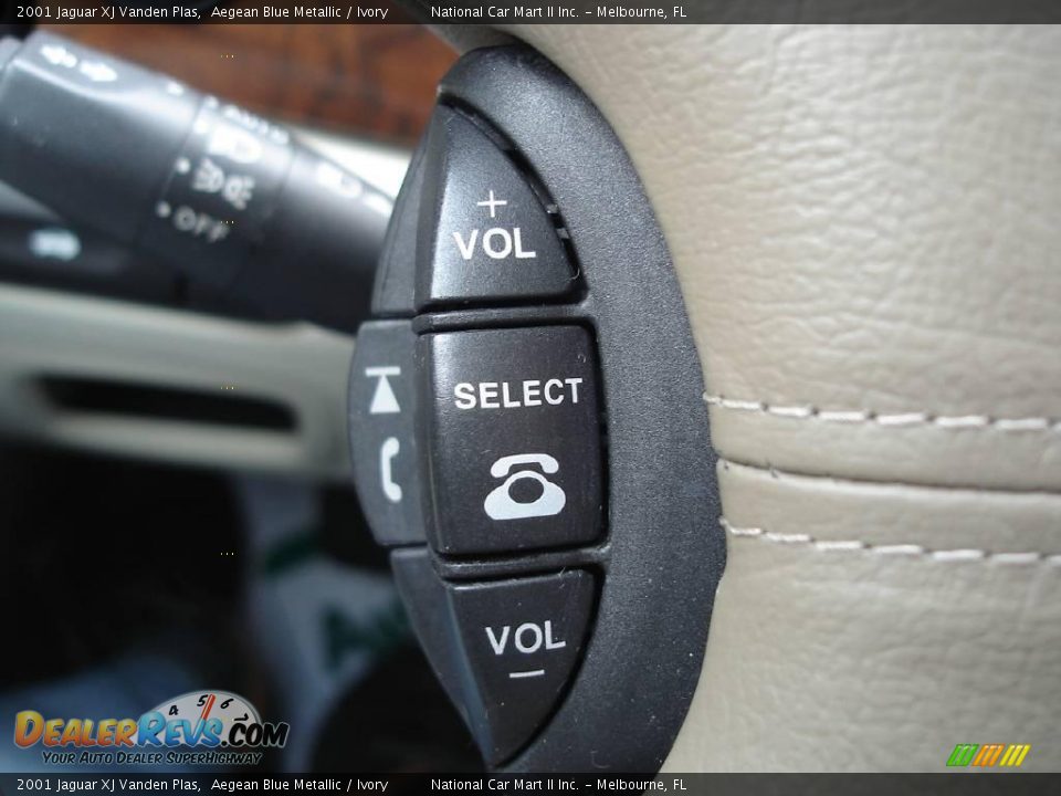 2001 Jaguar XJ Vanden Plas Aegean Blue Metallic / Ivory Photo #23