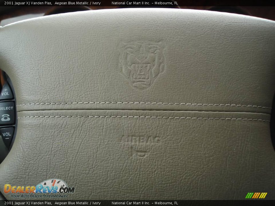 2001 Jaguar XJ Vanden Plas Aegean Blue Metallic / Ivory Photo #24