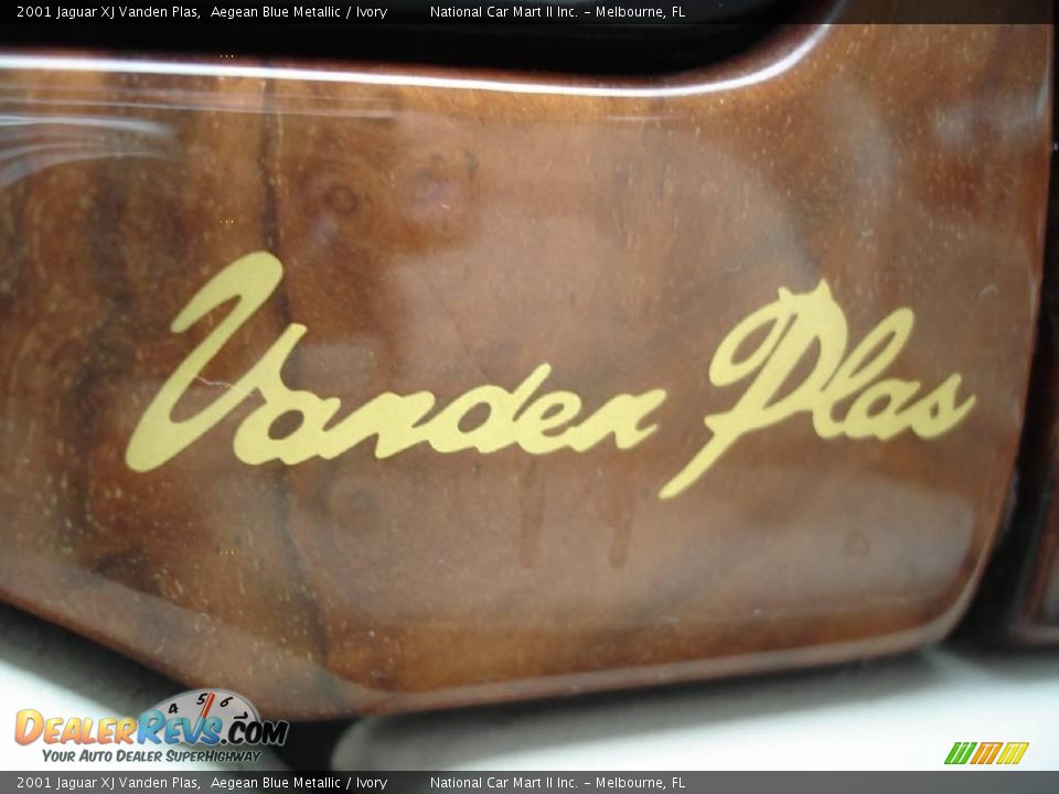 2001 Jaguar XJ Vanden Plas Aegean Blue Metallic / Ivory Photo #28