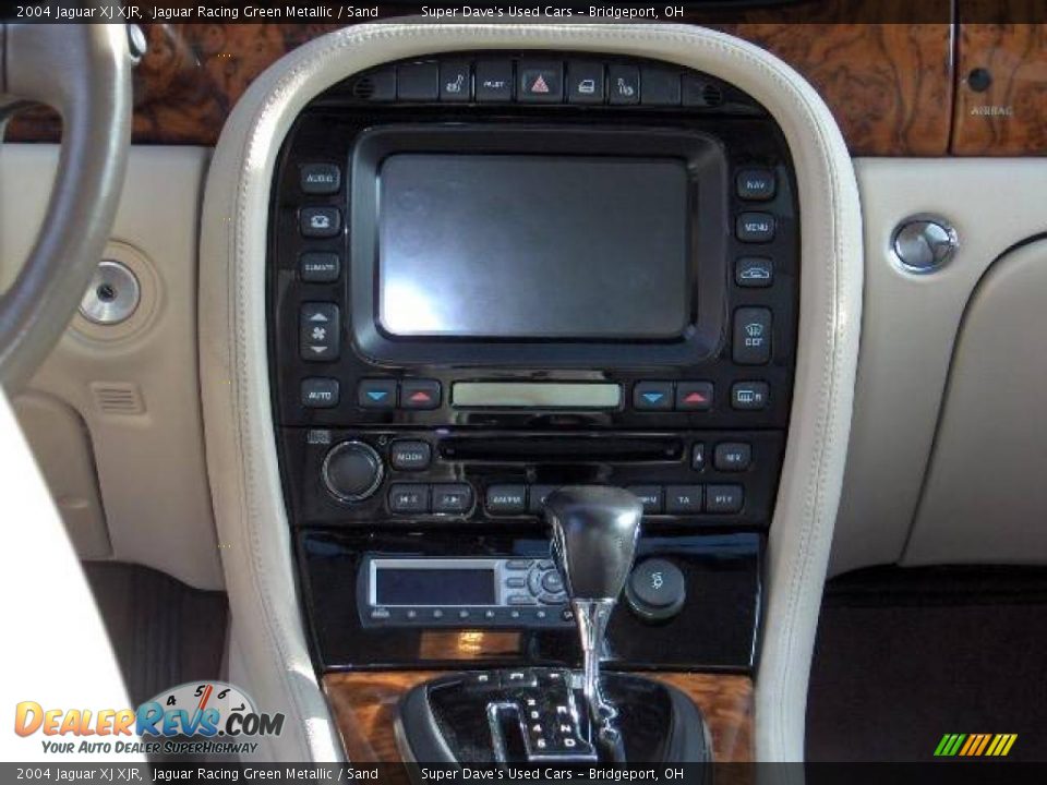 2004 Jaguar XJ XJR Jaguar Racing Green Metallic / Sand Photo #23