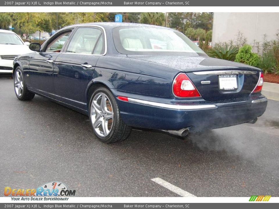 2007 Jaguar XJ XJ8 L Indigo Blue Metallic / Champagne/Mocha Photo #18