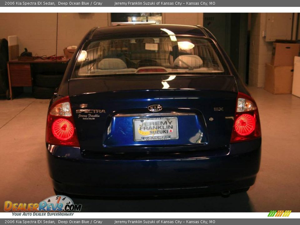 2006 Kia Spectra EX Sedan Deep Ocean Blue / Gray Photo #6